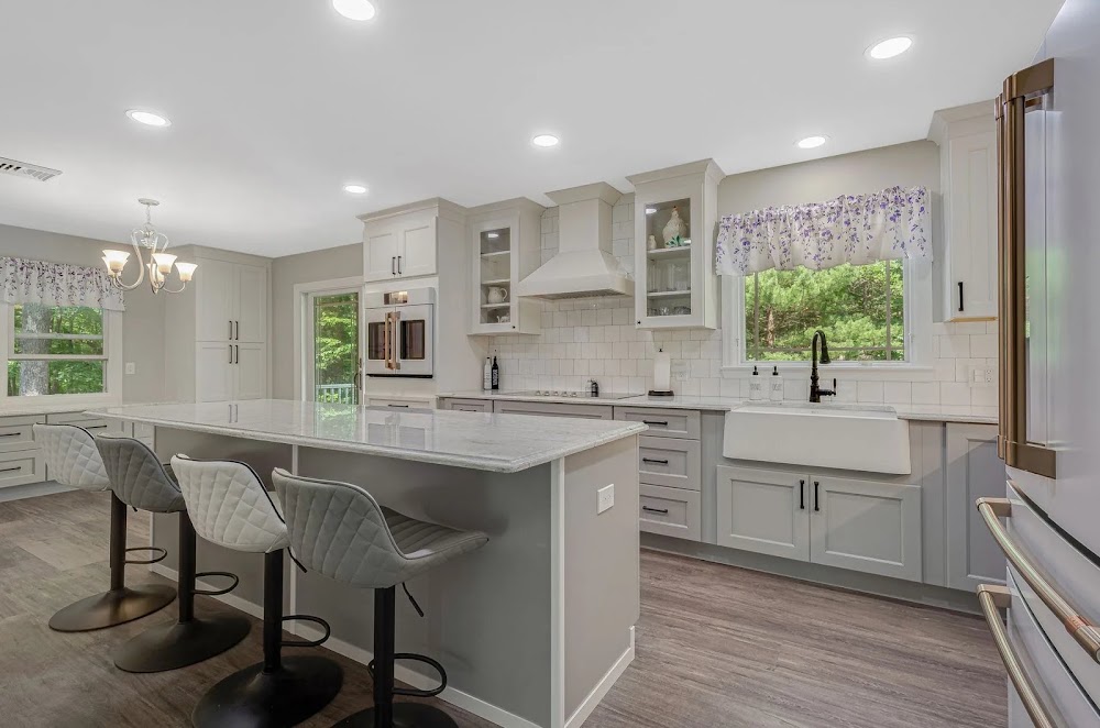 Giordano Cabinets